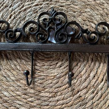 GANCHO ARABESCO 36X18,5CM COD.9375