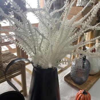 Haste Flor de Manjericao Branco