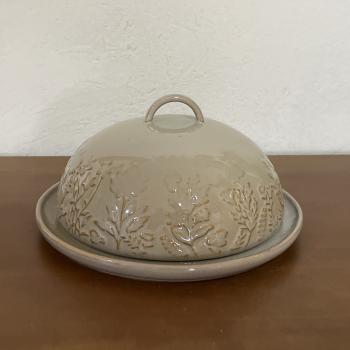 QUEIJEIRA CERAMICA BEGE RELEVO FLORES 20X20X10CM
