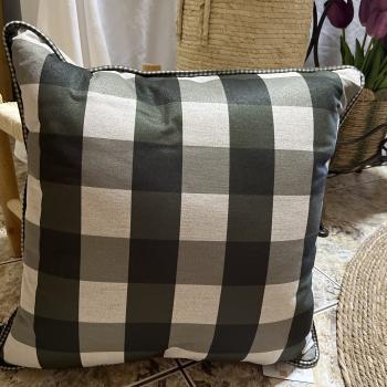 ALMOFADA LINHO ESTAMPADA XADREZ G VERDE C/CORDÃO 52X52