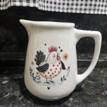 LEITEIRA PORCELANA GALINHA 460ML