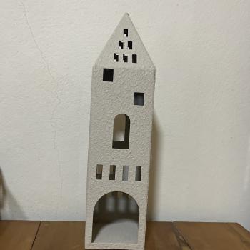 ESCULTURA CASA  EM METAL G