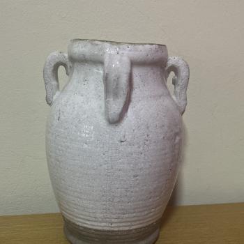 VASO DE CERÂMICA BRANCO COM ALÇA