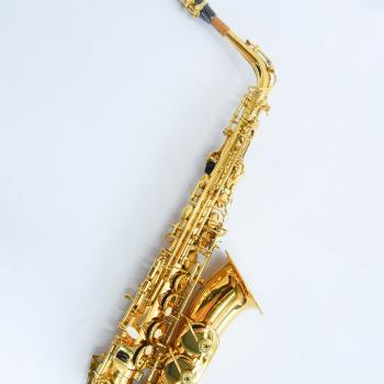 SAXOFONE ALTO LAQUEADO Eb - HAS-320