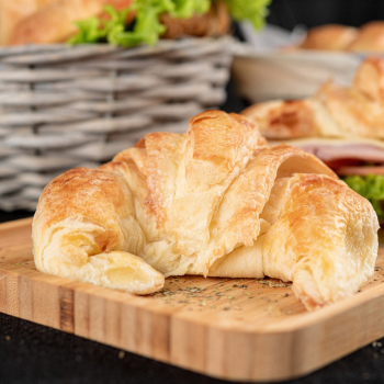 Mini Croissant SEM RECHEIO 130g - Para Assar (1kg)