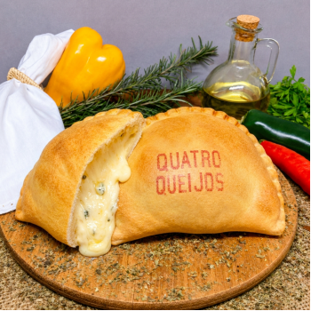 Calzone de Quatro Queijos - Para Assar (5 un)