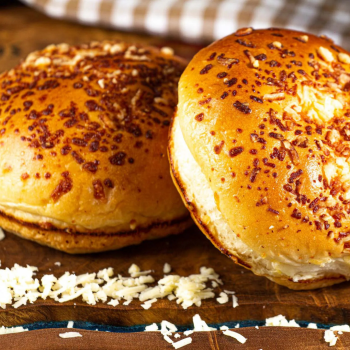 ASSADO - Pão de Hambúrguer com Queijo (5 un)