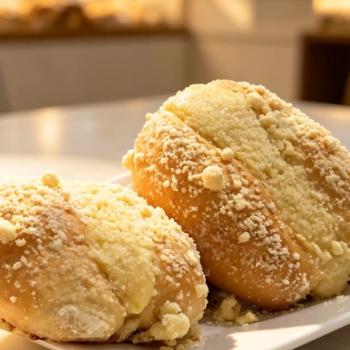 ASSADO - Pão Ferradura com Creme de Baunilha e Farofa (6 un)
