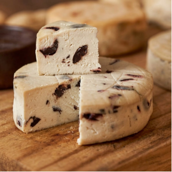 Queijo Vegetal de Castanha de Caju com Azeitona Preta (230g)