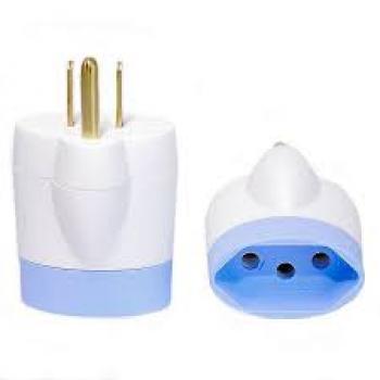 Adaptador de Tomada 2 Pinos Chato + 1 Pino Terra #