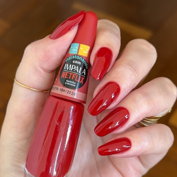 ESMALTE IMPALA MARATONANDO COM NETFLIX NETINHA