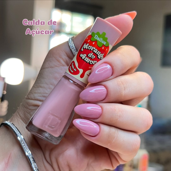 ESMALTE DAILUS MORANGO DO AMOR CALDA DE AÇUCAR
