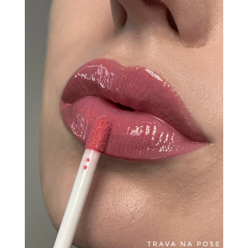GLOSS TREZZ TRAVA NA POSE