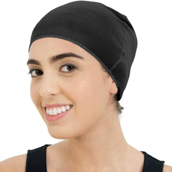 TOUCA NERO PRETA