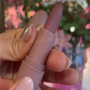 BATOM PHALLEBEAUTY  MATTE LIPSTICK COR 05