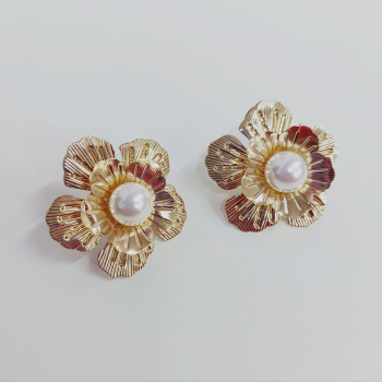 BIJU - BRINCO FLOR COM PÉROLA