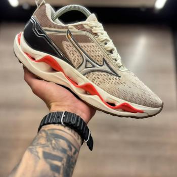 MIZUNO STRATOS 3