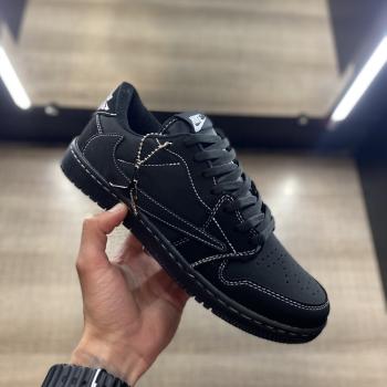 DUNK TRAVIS SCOTT PRETO