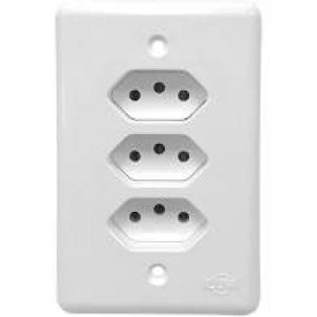 TOMADA DE EMBUTIR  3P 10A TRIPLA  BR - ILUMI
